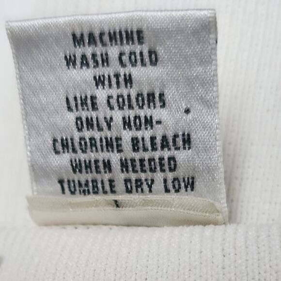 Laura Ashley Sleeveless Classic Knit Blouse with Crew neckline Womens Size Small - Picture 3 of 7